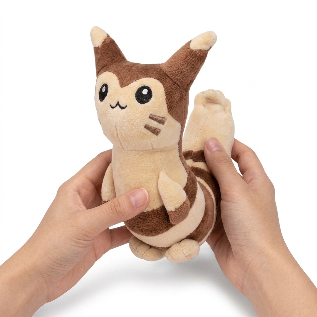 Furret Pluszak trzymany w ręce