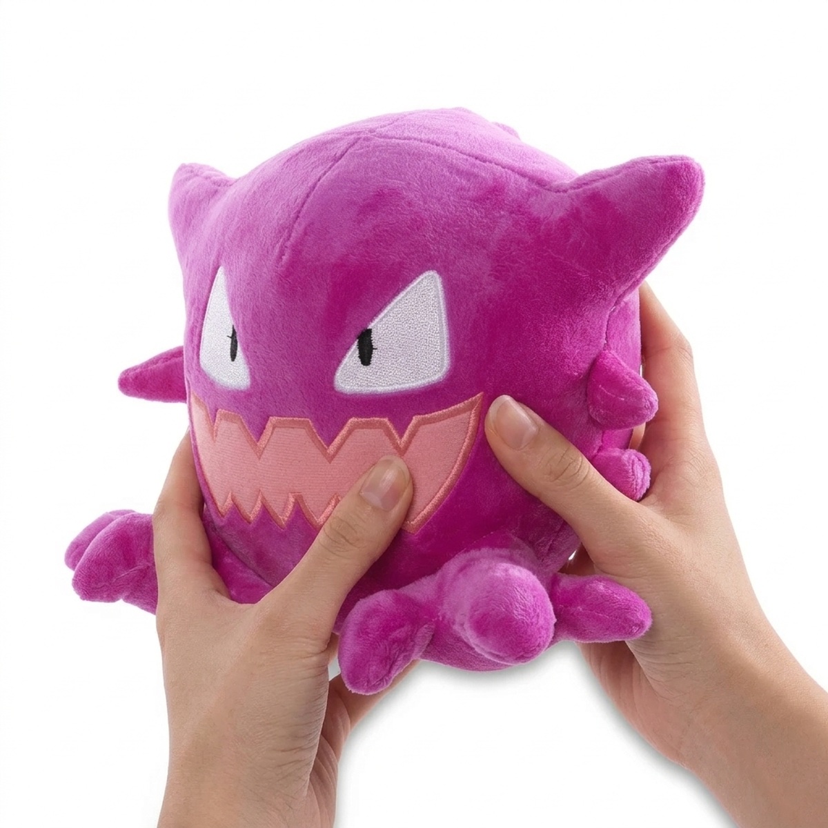Haunter Pluszak trzymany w rękach