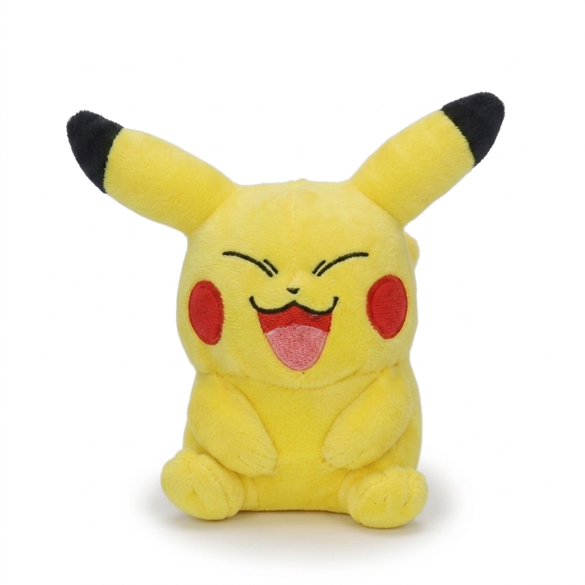 Pluszak Pikachu śmiejący się widok z przodu